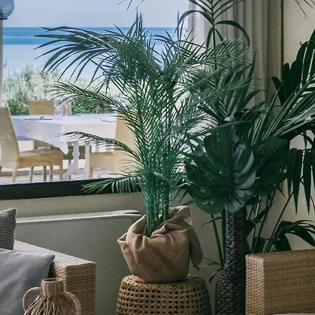 Mclub Alicudi Hotel 4*