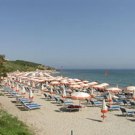 Mclub Alicudi Hotel