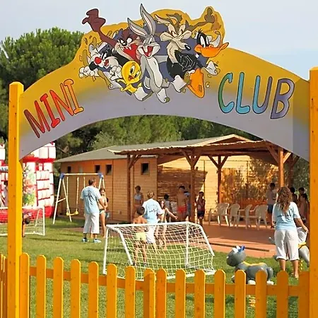 Mclub Alicudi 호텔 4*