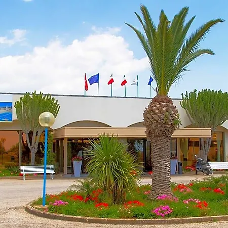 Hotel Mclub Alicudi 4*