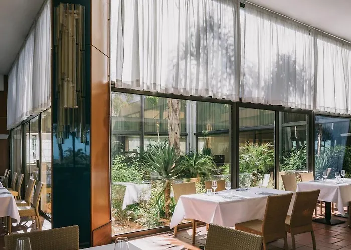 Mclub Alicudi מלון 4*