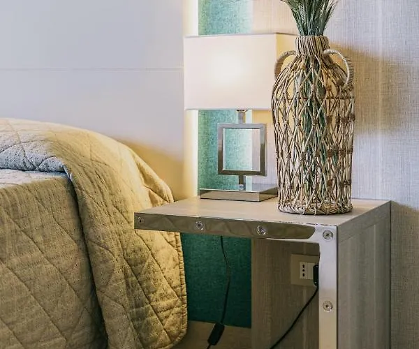 Mclub Alicudi שאקה