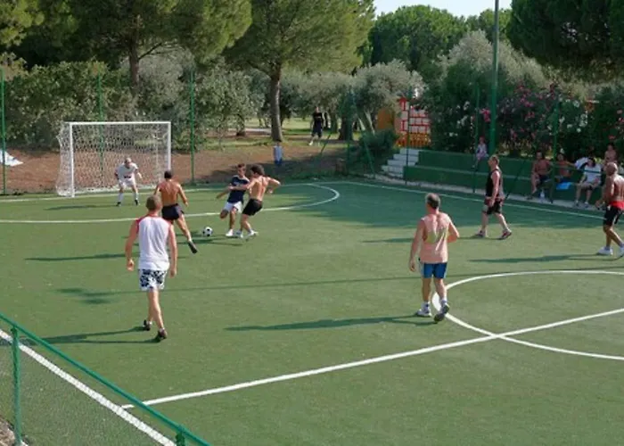 Mclub Alicudi מלון